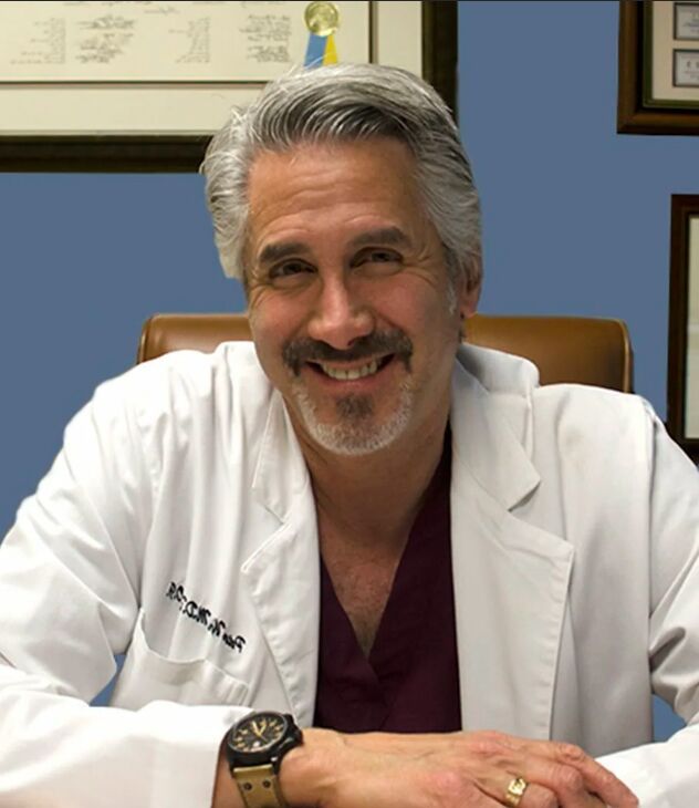 Médico Urologista Carlos